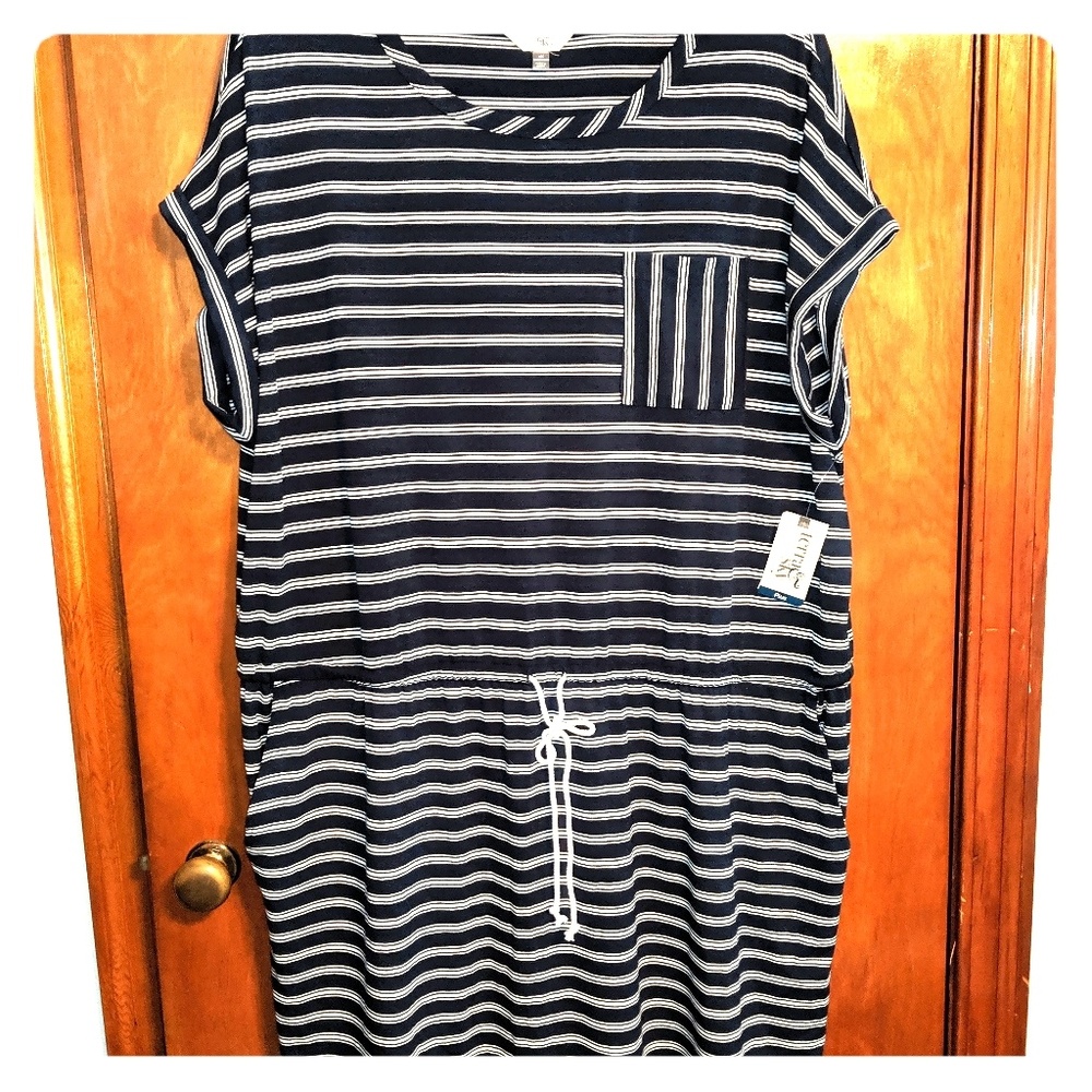Plus size dress